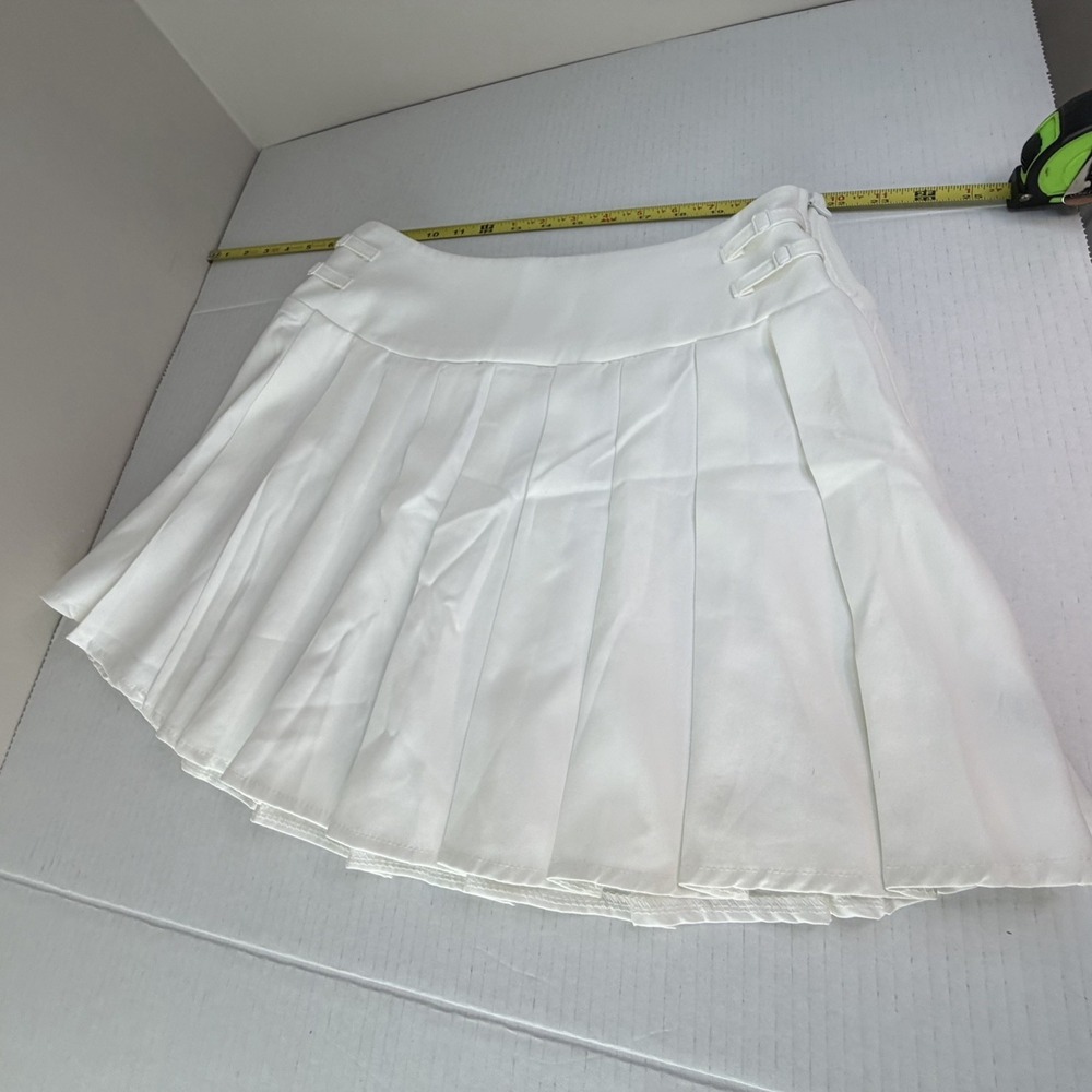 SHEIN‎ Pleated Mini Skirt Women Med. White Preppy Tennis Core Sporty